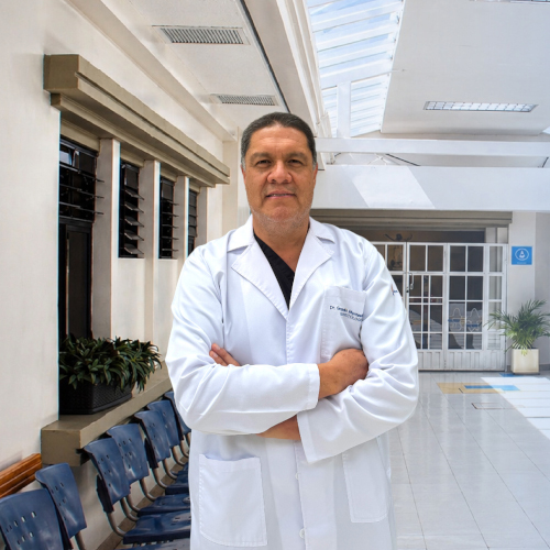 DR. GERMAN MONTESDEOCA 2 Dr. Germán Montesdeoca Arias