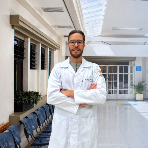 DR. JUAN FRANCISCO ORDONEZ 2 Dr. Juan Francisco Ordoñez