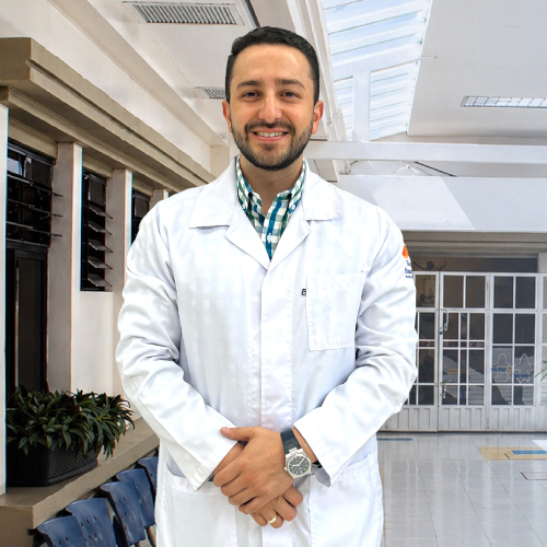 DR. MAURICIO DELGADO 2 Dr. Mauricio Delgado