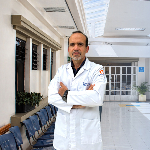 DR. SERGIO SALINAS 2 Dr. Sergio Salinas