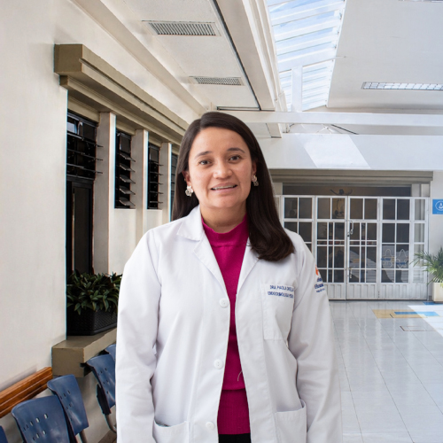 DR.PAOLA ORELLANA 2 Dra. Paola Orellana